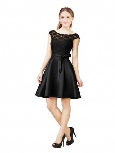 Online Schwarz A-Linien Illusion Ausschnitt Knielang Satin Spitze Kurze Brautjungfernkleider / Cocktailkleider / Heimkehr Kleider