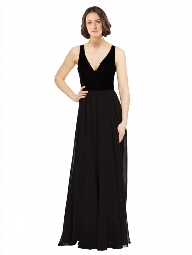 Online Schwarz A-Linien V-Ausschnitt Chiffon Samt Lange Brautjungfernkleider / Abiballkleider