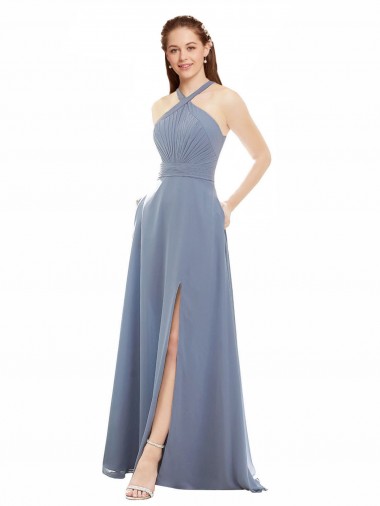 Online Staubiges Blau A-Linien Neckholder Stehkragen Ausschnitt Chiffon Lange Brautjungfernkleider