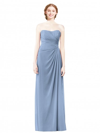 Online Staubiges Blau A-Linien Trägerlos Chiffon Lange Brautjungfernkleider