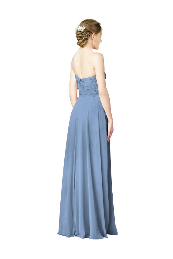 Online Staubiges Blau A-Linien Trägerlos Chiffon Lange Brautjungfernkleider