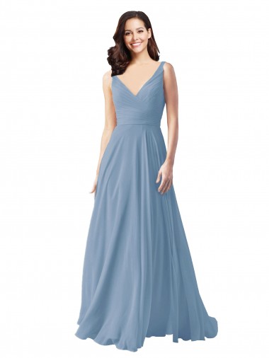 Online Staubiges Blau A-Linien V-Ausschnitt Chiffon Lange Brautjungfernkleider