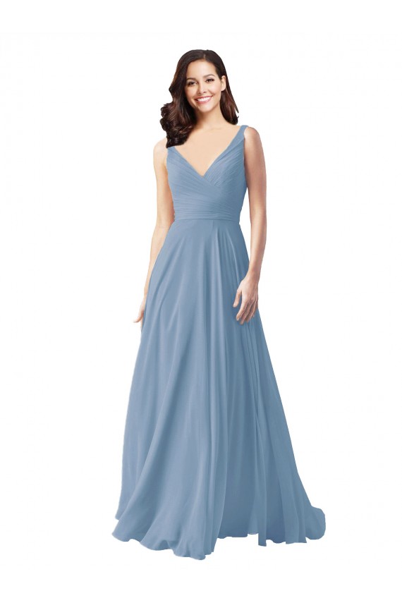 Online Staubiges Blau A-Linien V-Ausschnitt Chiffon Lange Brautjungfernkleider