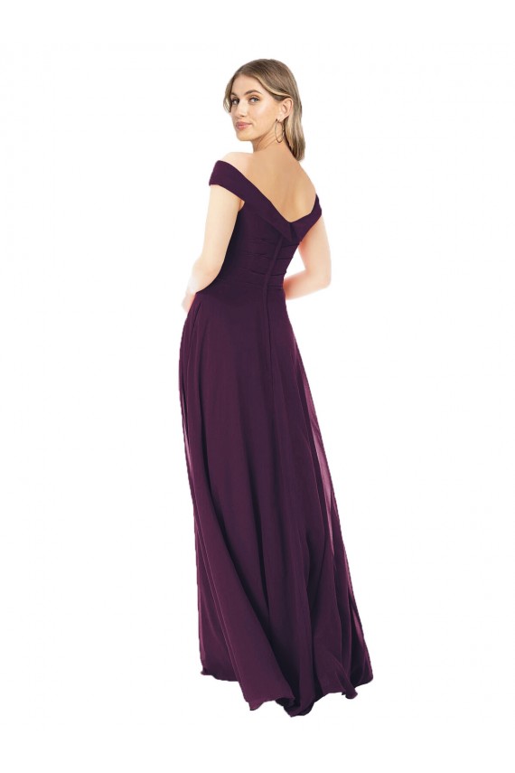 Online Traube A-Linien Off-Schulter Chiffon Lange Brautjungfernkleider